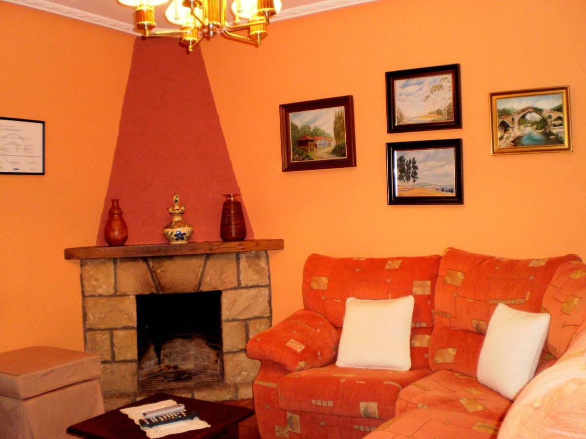 Apartamentos Huerta Carua I Y II Piloña 外观 照片